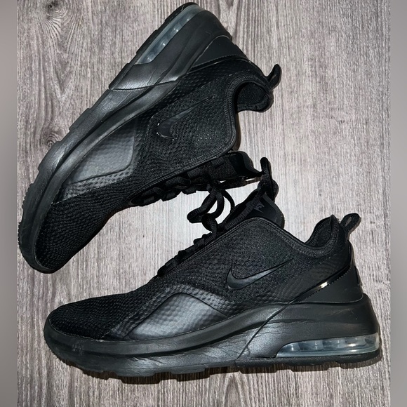 Nike Other - Nike Mens Air Max Motion 2 Black Running Shoes Sneakers Size 8 ⚡️